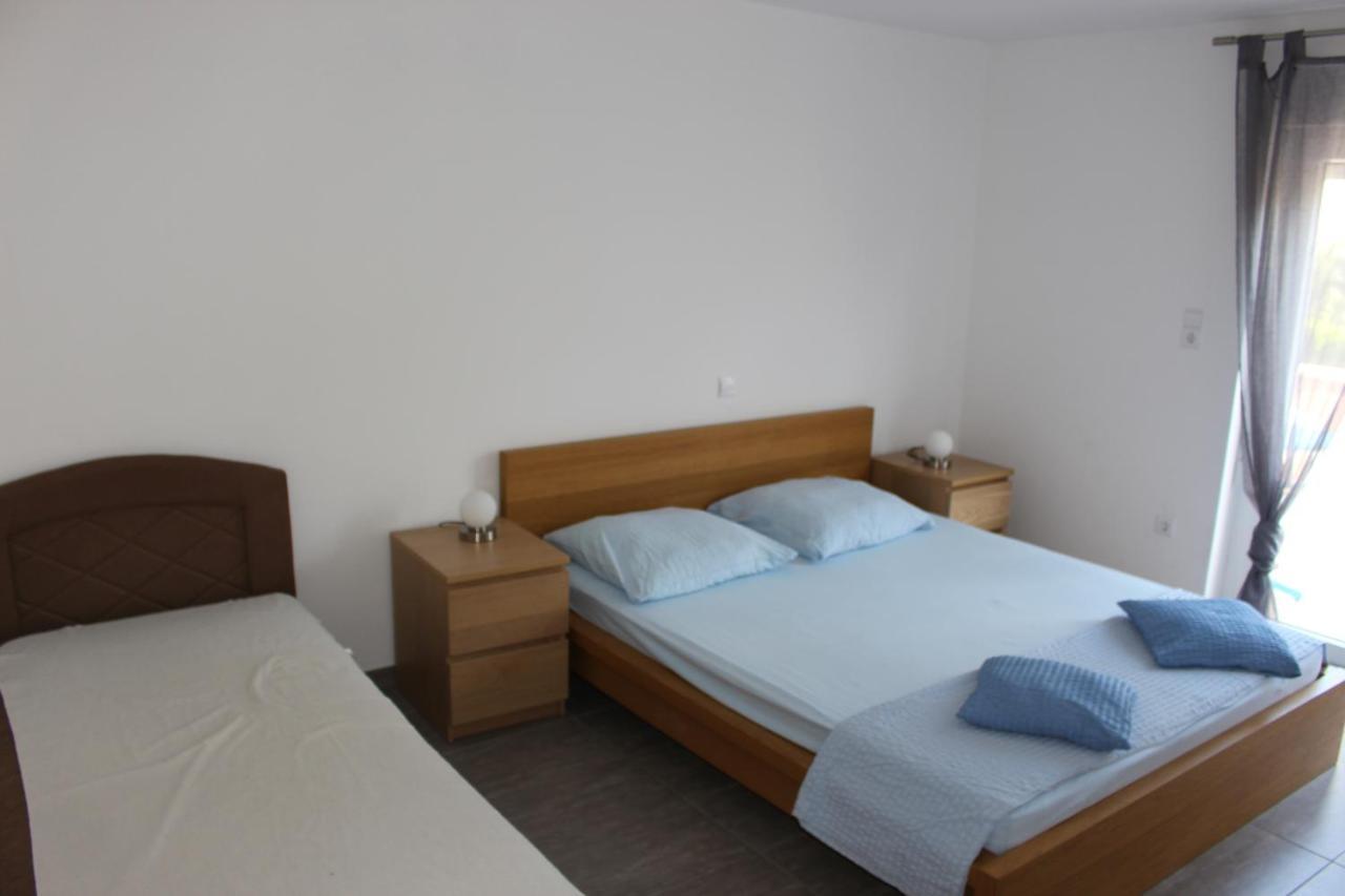 Filipovic Apartmani 메덜린 외부 사진