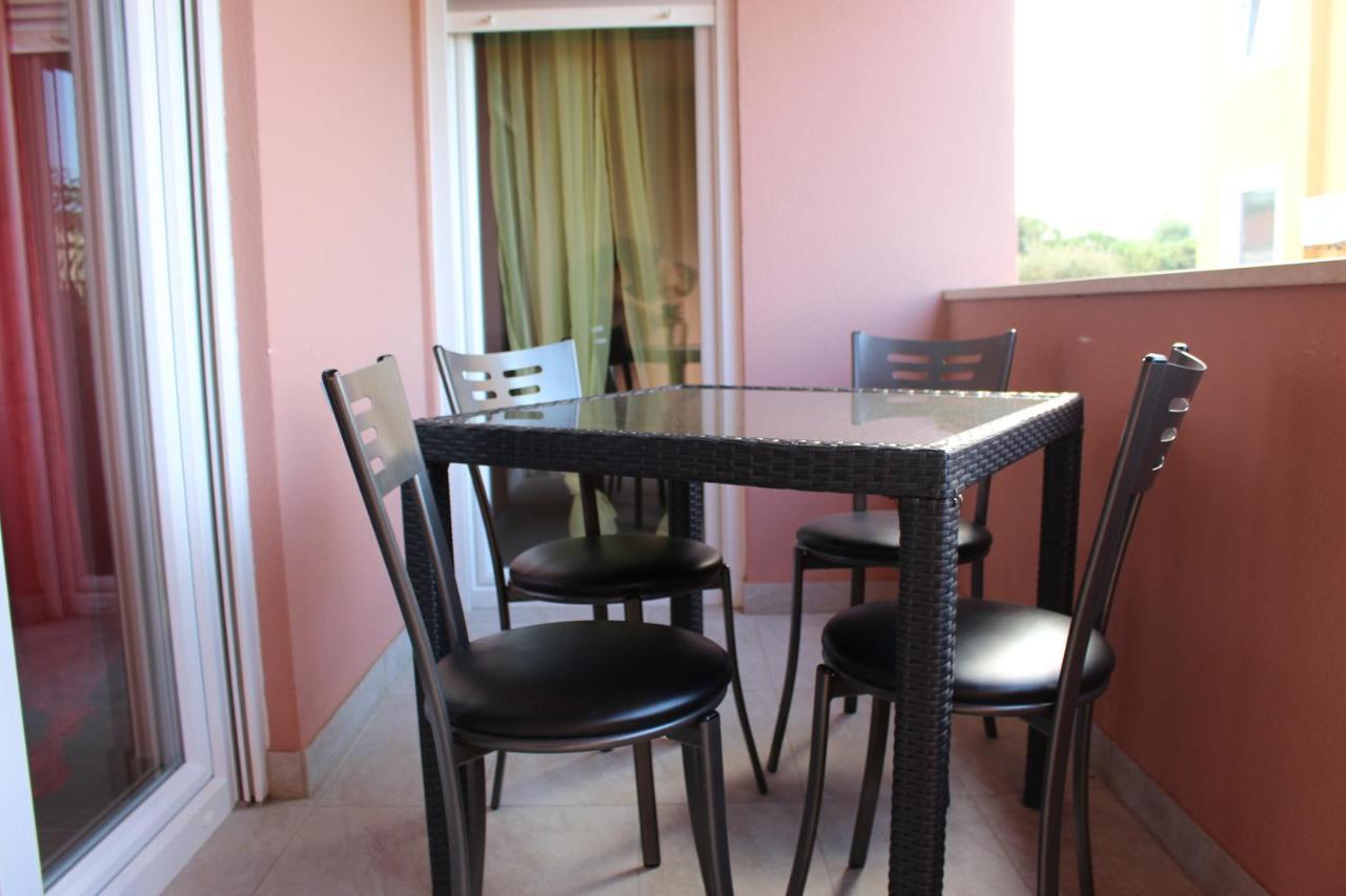 Filipovic Apartmani 메덜린 외부 사진